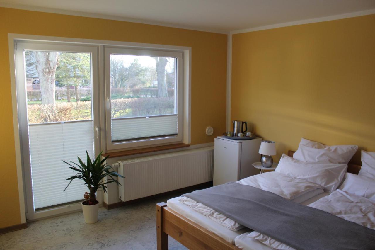 Vorsicht Hotel Deyelsdorf エクステリア 写真