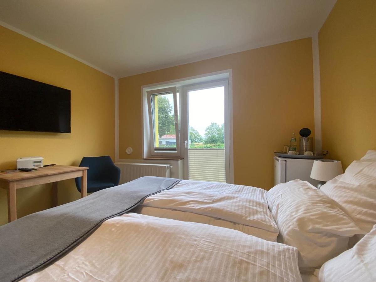 Vorsicht Hotel Deyelsdorf エクステリア 写真